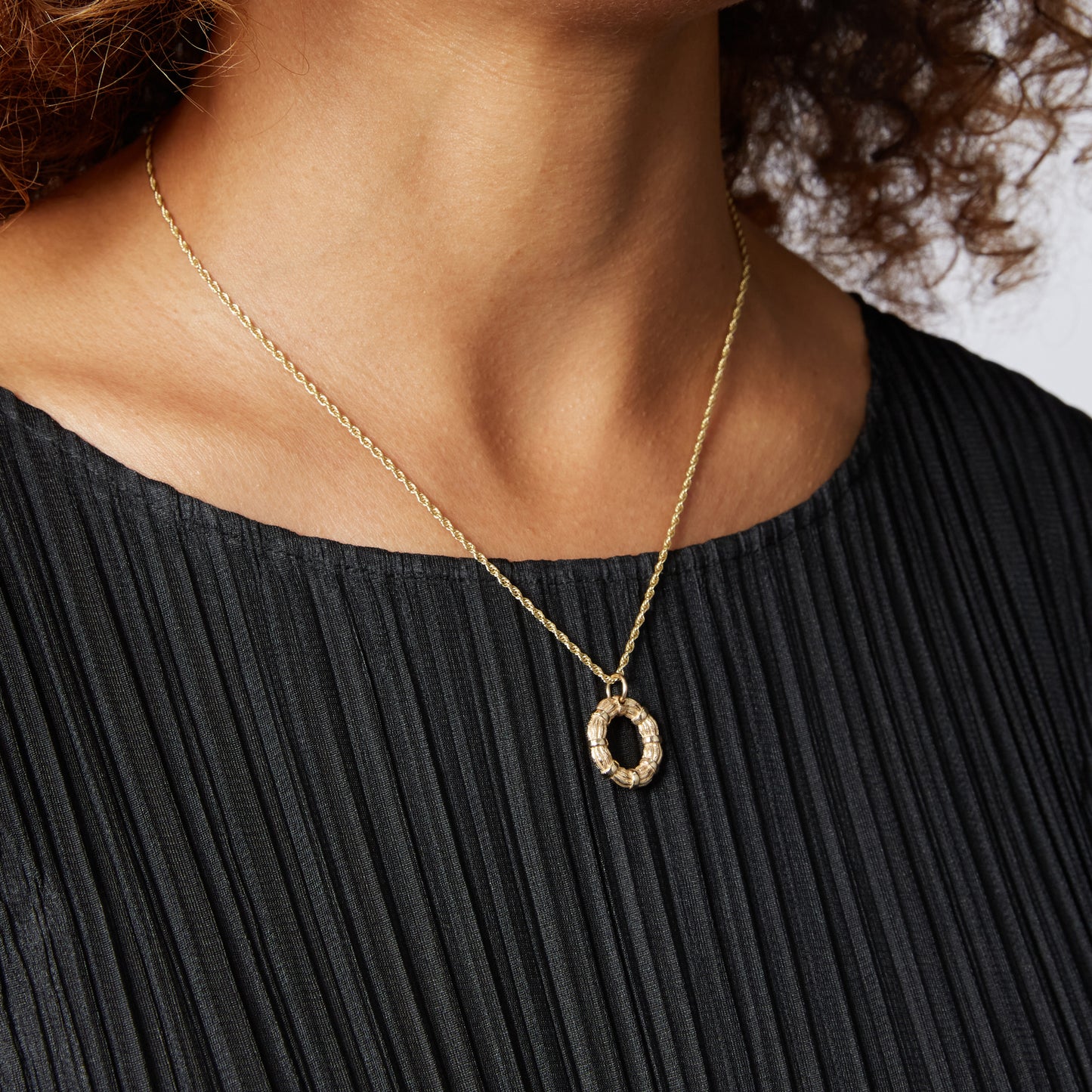 Bound Willow Pendant - Gold