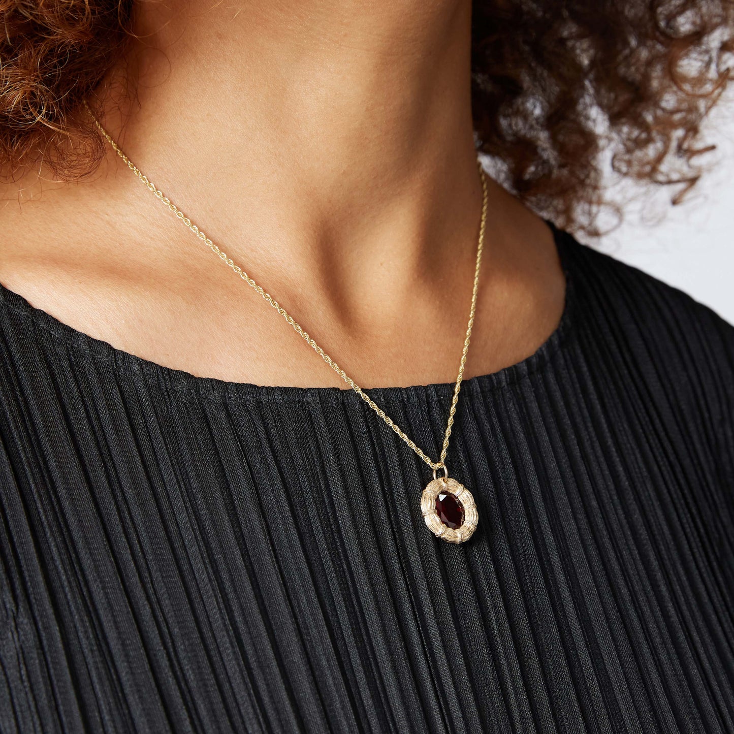 Bound Willow Pendant - Red - Gold