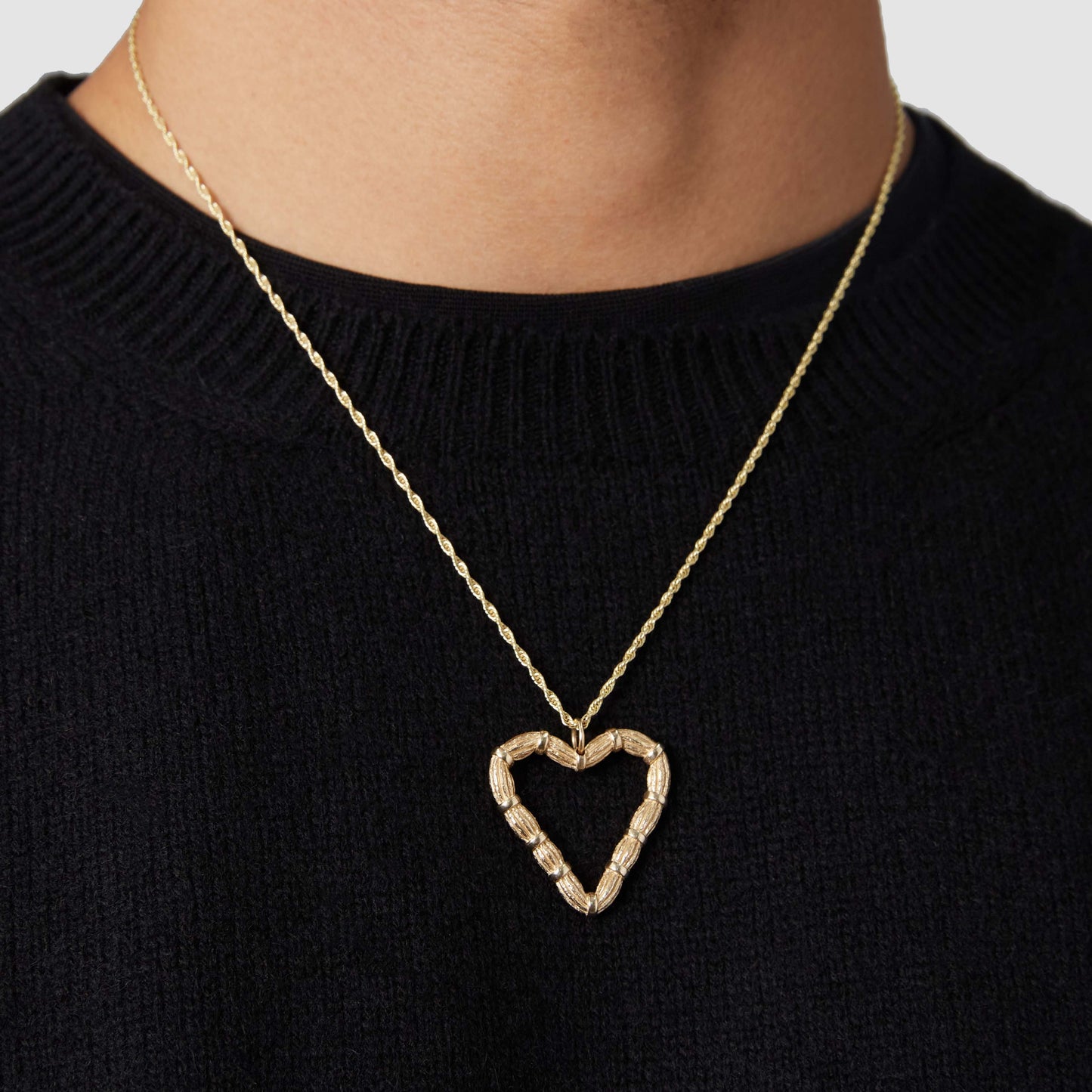 Heart Willow Pendant - Gold