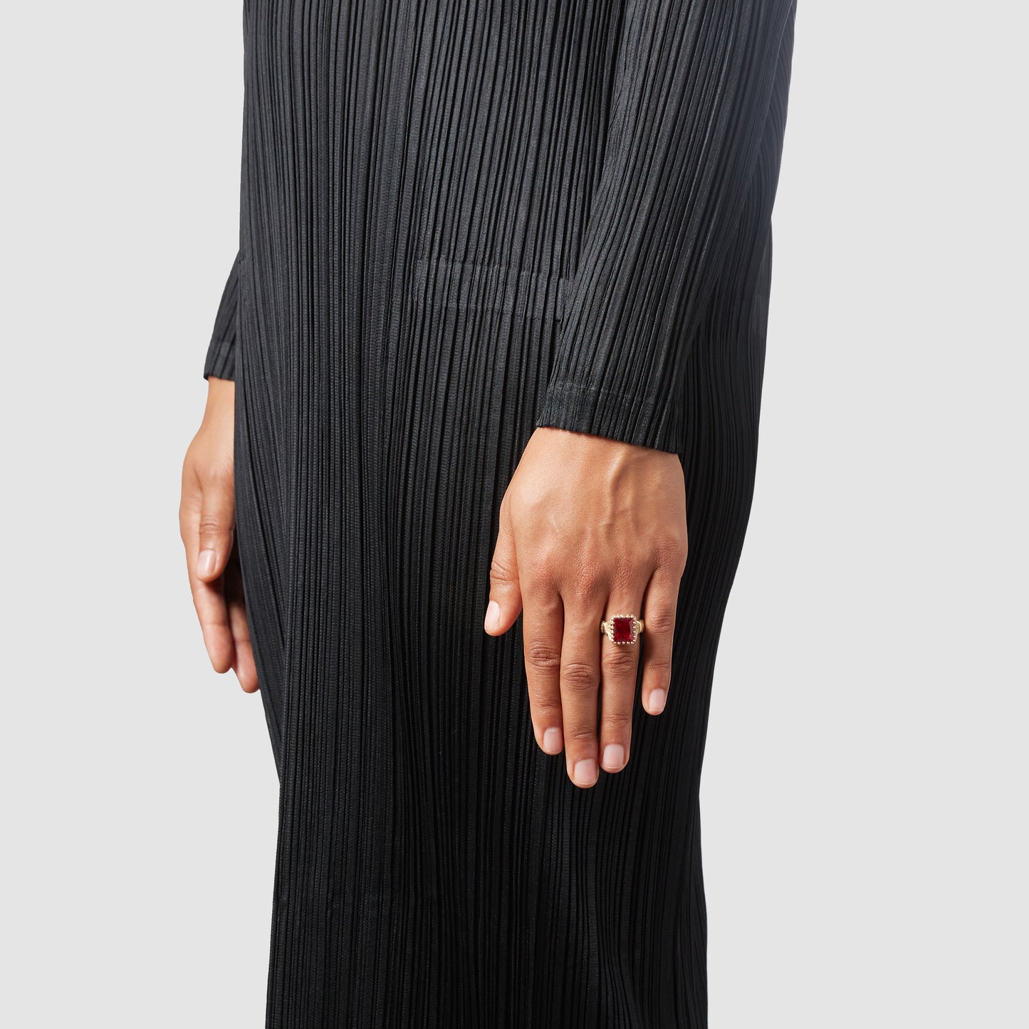 Baguette Cut Bound Willow Ring - Red - Gold