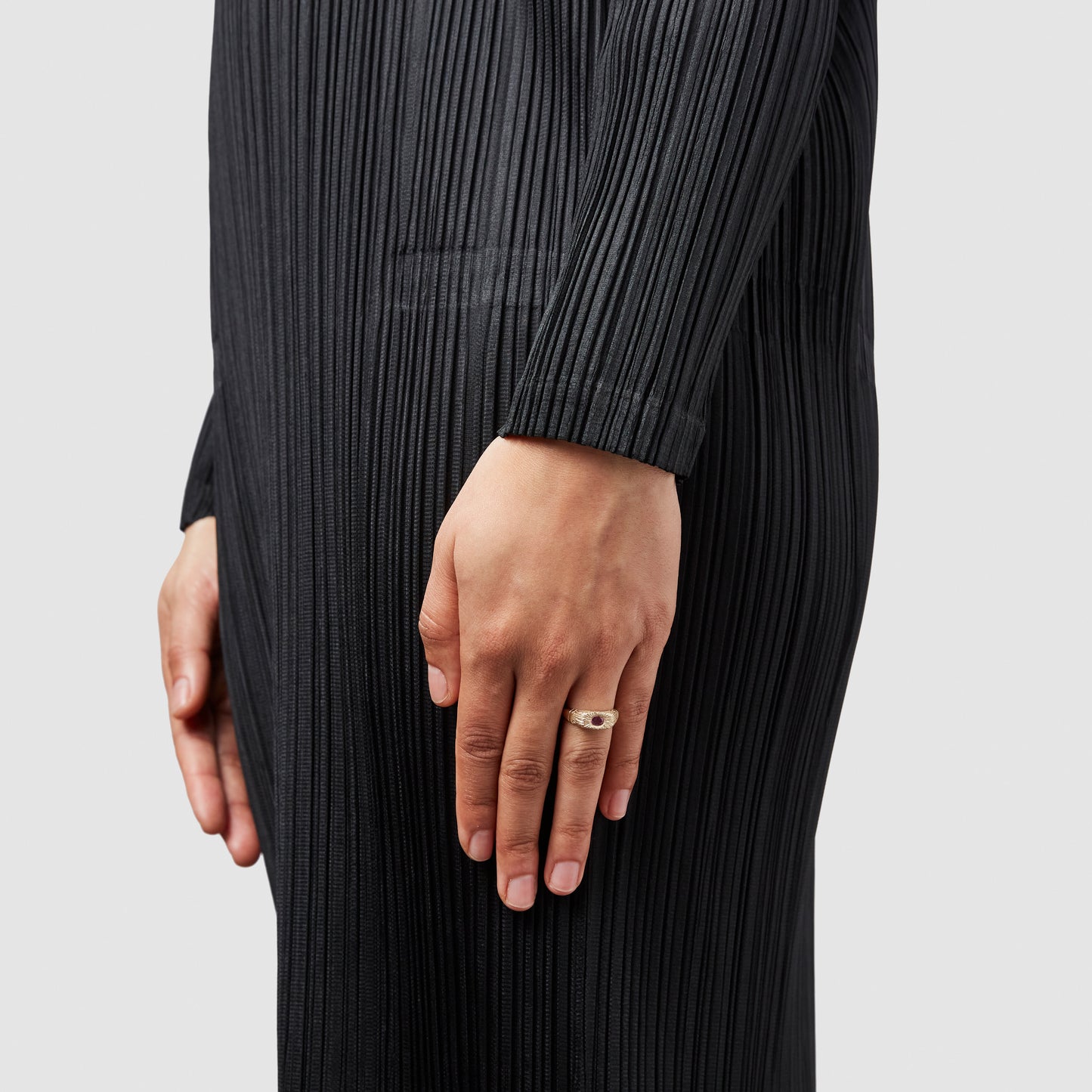 Hand Me Down Ring - Pink - Gold