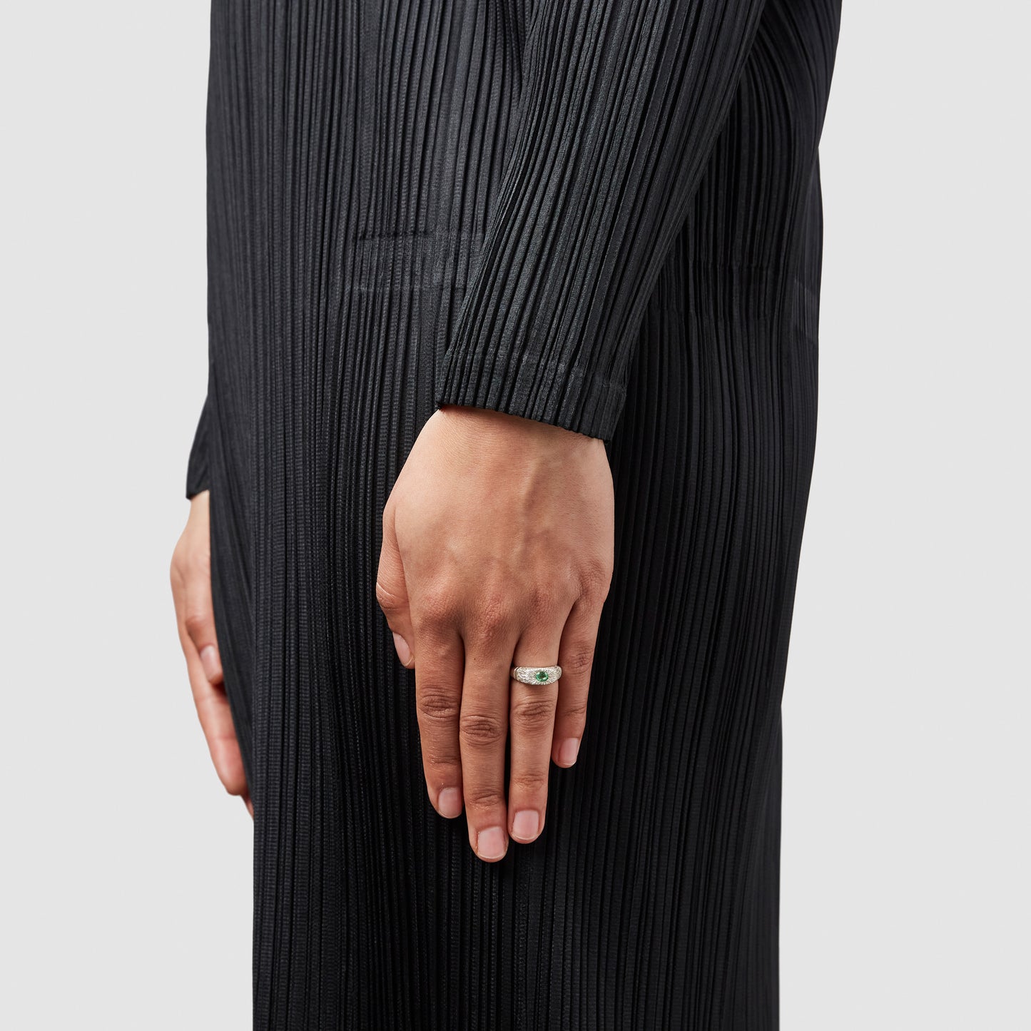 Hand Me Down Ring - Green - Silver