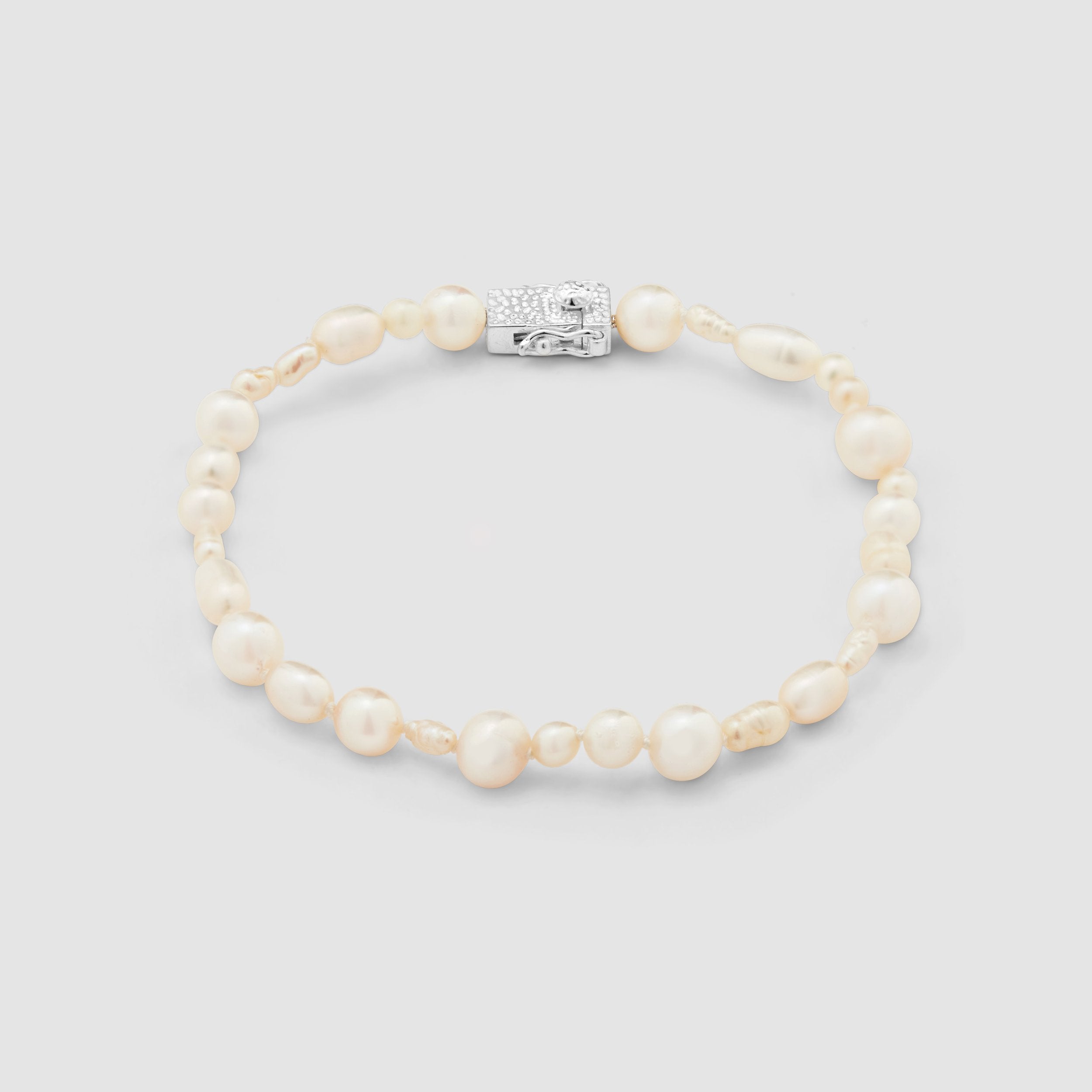 The Antique Pearl Bracelet